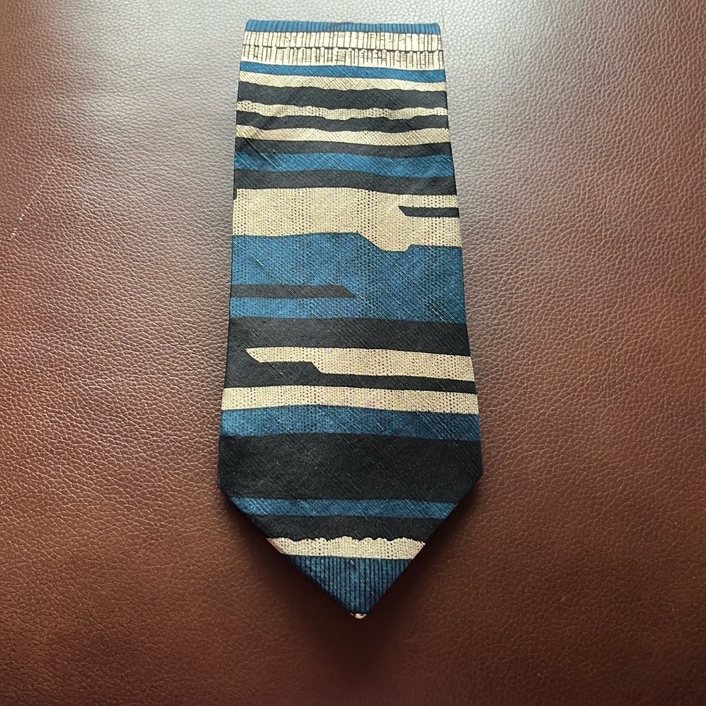 Legacy by Belle Vintage Men's Silk Tie Cream Blue Art Deco Piano Stripe